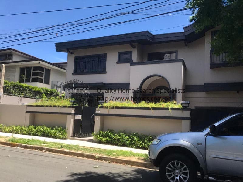 Newly renovated 2-storey - photo 2