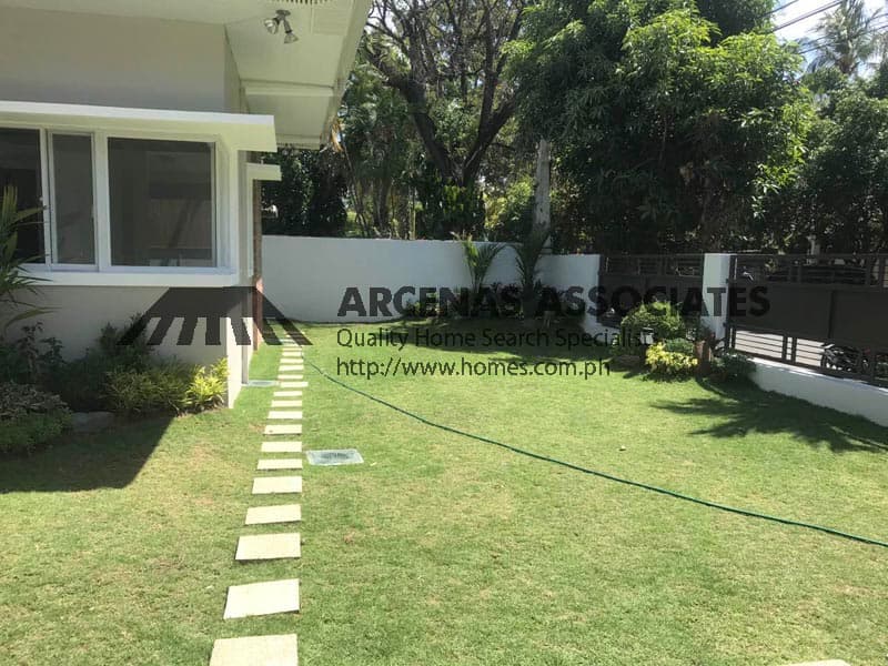 Gold Standard Modern Bungalow - photo 5