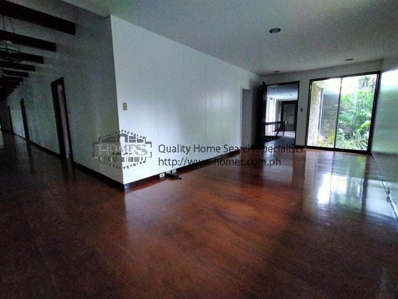 Spacious 2-Storey House - photo 3