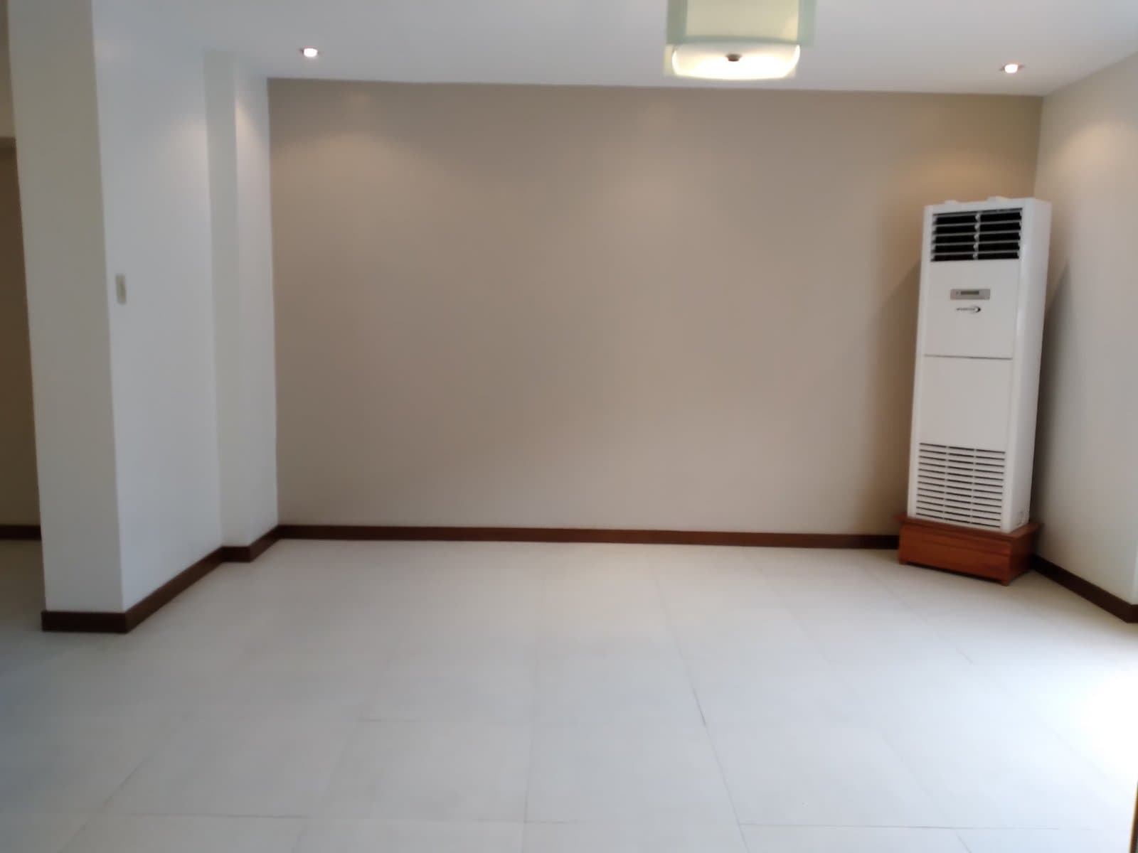 Simple 3 bedroom house - photo 4