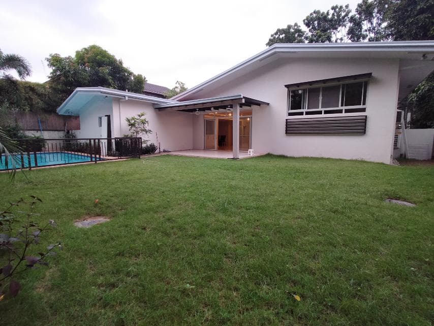 Tropical Modern Split Level - photo 2