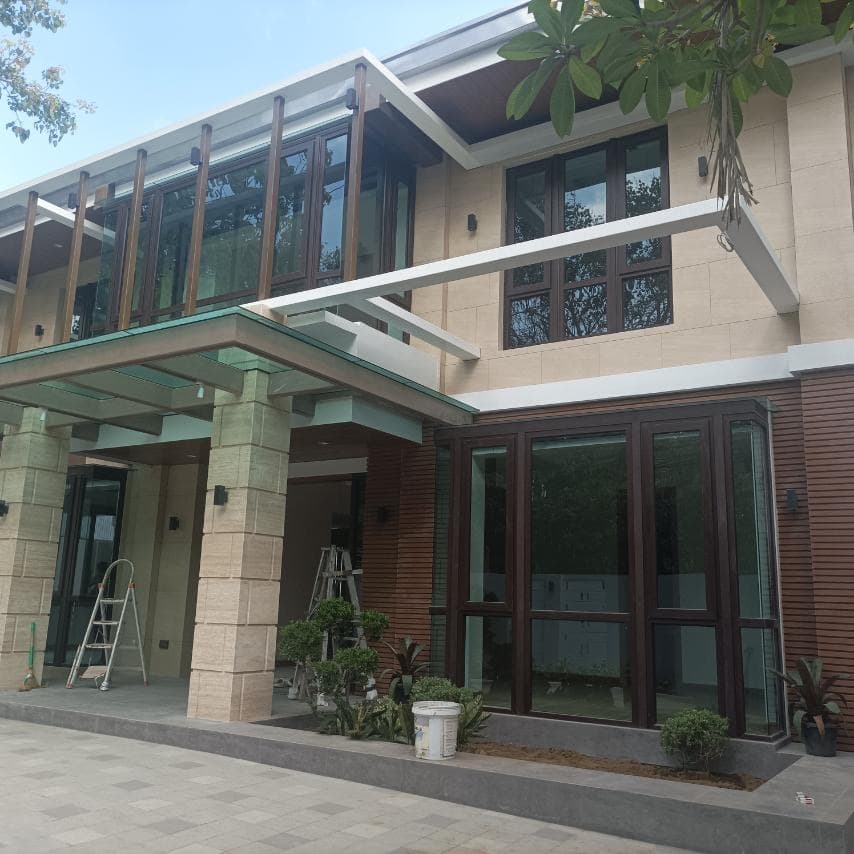 Newly Renovated 2 Storey House - photo 3