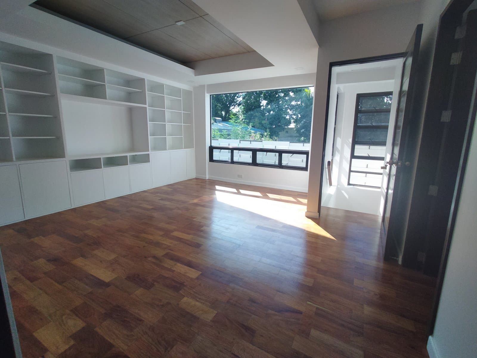 Cozy and Stylish 2-storey - photo 3
