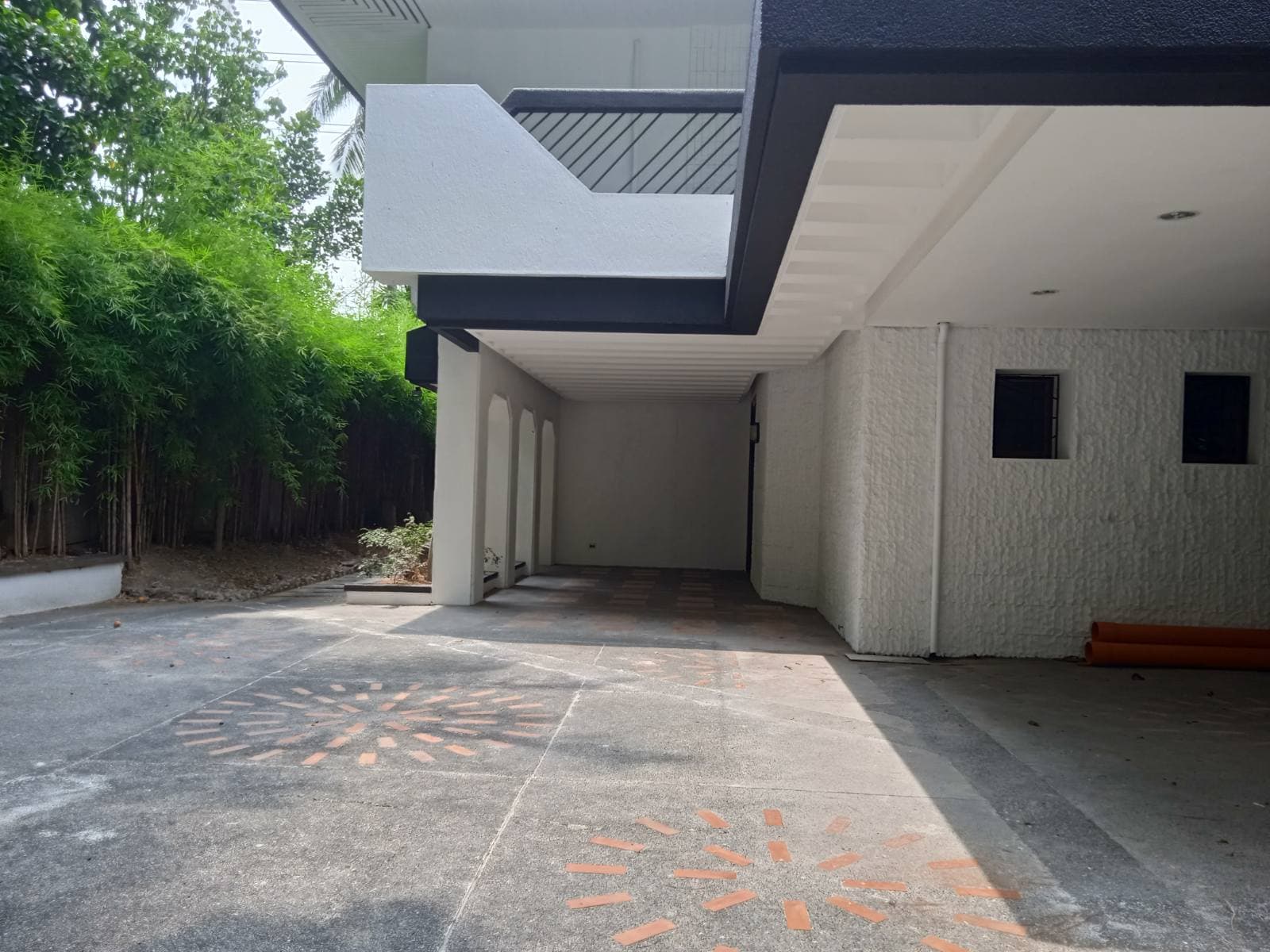 Newly Renovated House - photo 3